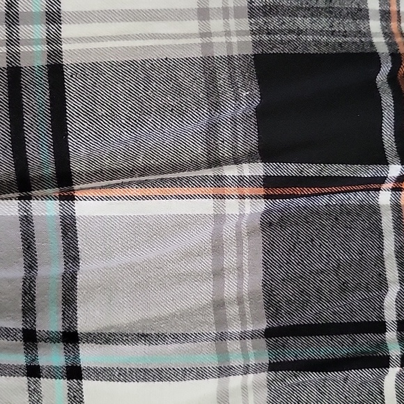 Mossimo Supply Co | Flannel Button Down - Picture 4 of 7